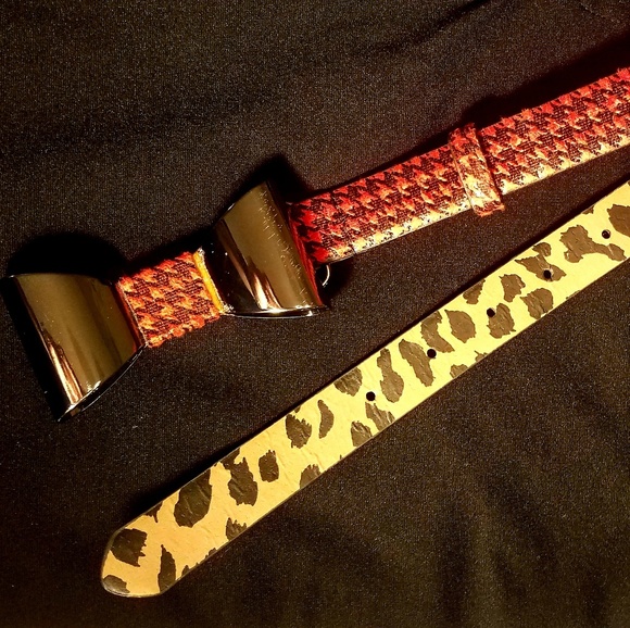 BetseyJohnson Metal Bow Belt - Picture 6 of 6